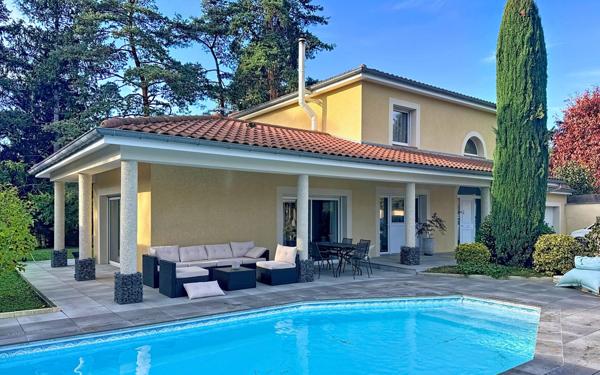 Maison à vendre    6 pièces •  Saint-Galmier