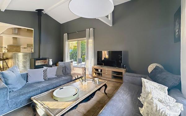 Maison à vendre    6 pièces •  Saint-Galmier