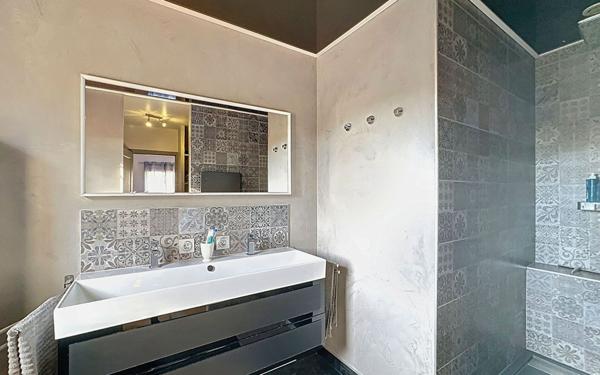 Maison à vendre    6 pièces •  Saint-Galmier