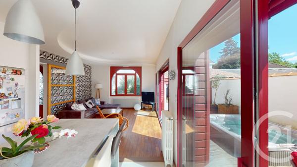 Maison à vendre  5 pièces - 140 m 2   DAX  - 40