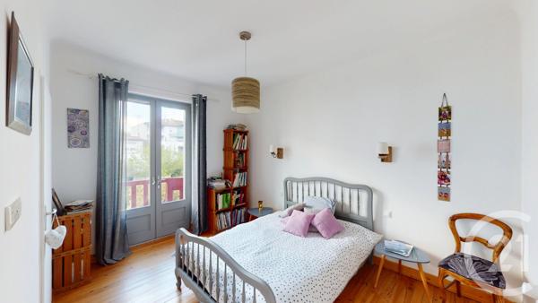 Maison à vendre  5 pièces - 140 m 2   DAX  - 40