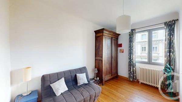 Maison à vendre  5 pièces - 140 m 2   DAX  - 40