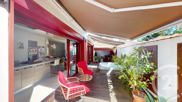 Maison à vendre  5 pièces - 140 m 2   DAX  - 40