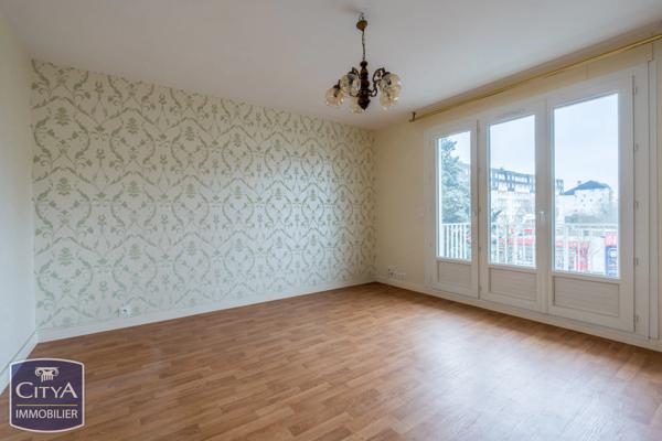 Appartement à vendre 3 pièces 59m² Saint-Cyr-sur-Loire (37540)