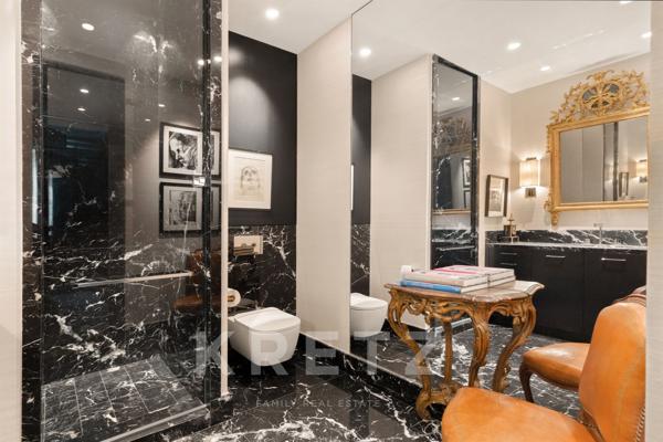 Appartement d’Exception au Cœur du 7ᵉ  – Élégance Haussmannienne et Design Contemporain