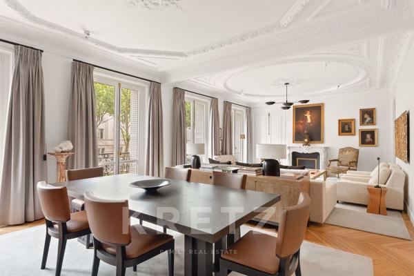Appartement d’Exception au Cœur du 7ᵉ  – Élégance Haussmannienne et Design Contemporain