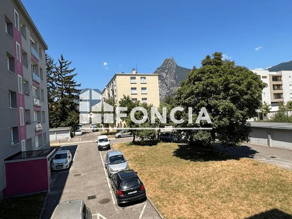 Location Appartement 3 pièces 53.87 m² - 16 RUE DE BASTILLE Fontaine 38600
