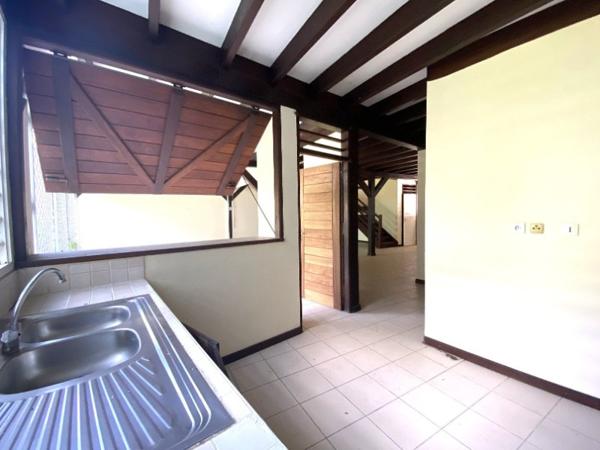 Maison rénovée R+1 Cayenne ville 150m2 - 3ch garage