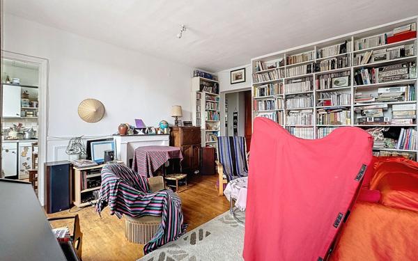 Appartement à vendre    4 pièces • 80 m2 Paris 11