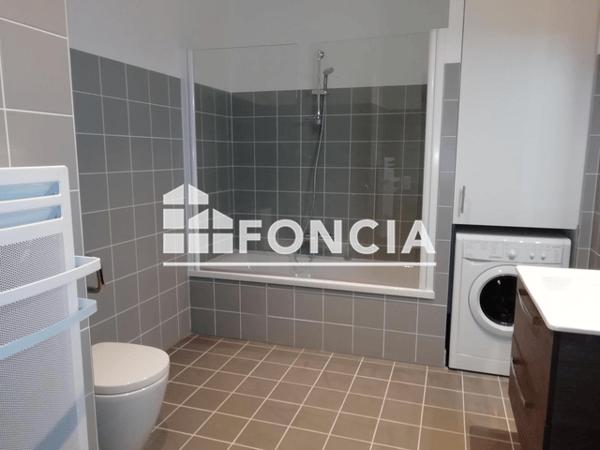 Location Appartement 2 pièces 37.05 m² - 10 QUAI AUX VIVRES Rochefort 17300