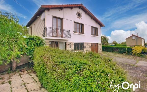 Maison à vendre    3 pièces •  Menat