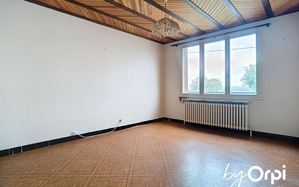 Maison à vendre    3 pièces •  Menat