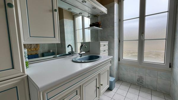 Maison Mayenne 10 pièce(s) 200 m2