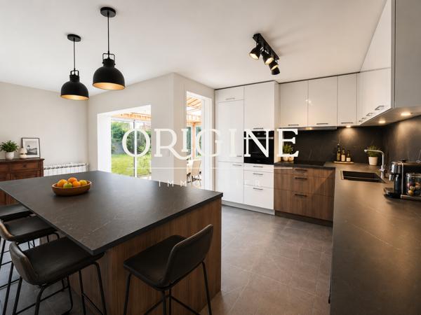 Maison 4 pièce(s) 2 chambre(s) 93 m²