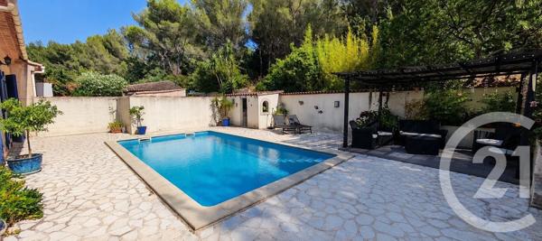 Maison à vendre  6 pièces - 161,40 m 2   LA VALETTE DU VAR  - 83
