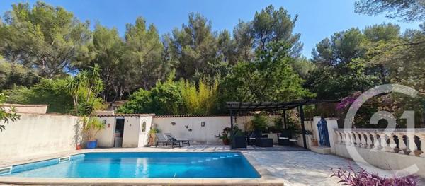 Maison à vendre  6 pièces - 161,40 m 2   LA VALETTE DU VAR  - 83