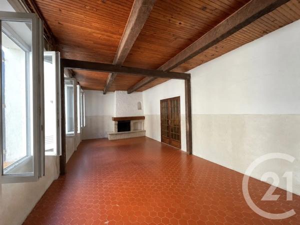 Maison à vendre  6 pièces - 161,40 m 2   LA VALETTE DU VAR  - 83
