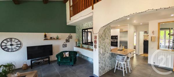 Maison à vendre  6 pièces - 161,40 m 2   LA VALETTE DU VAR  - 83