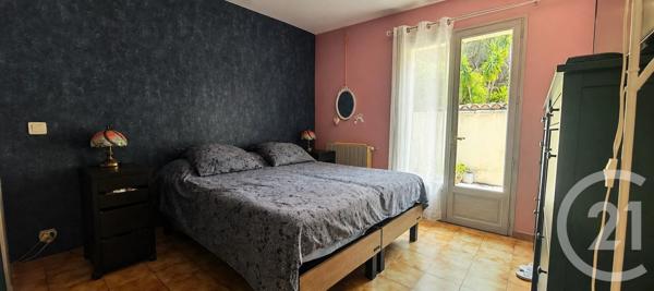 Maison à vendre  6 pièces - 161,40 m 2   LA VALETTE DU VAR  - 83