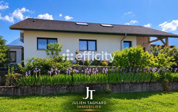 Maison
         6 pièces
        - 153 m² 649 000 € *