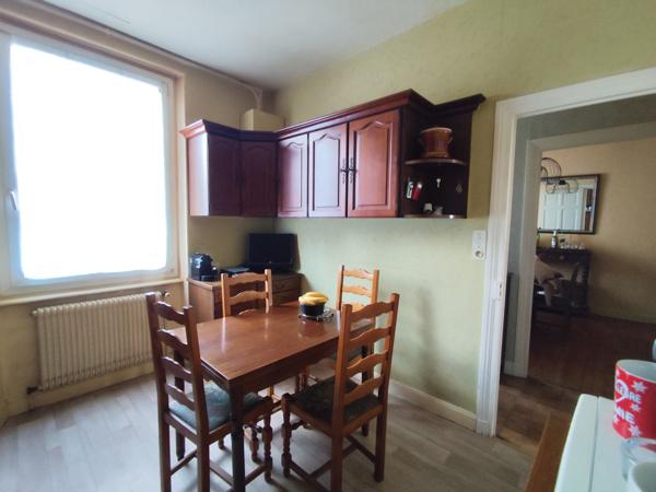 Maison 5 pièce(s) 3 chambre(s) 131 m²