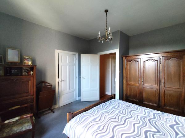 Maison 5 pièce(s) 3 chambre(s) 131 m²