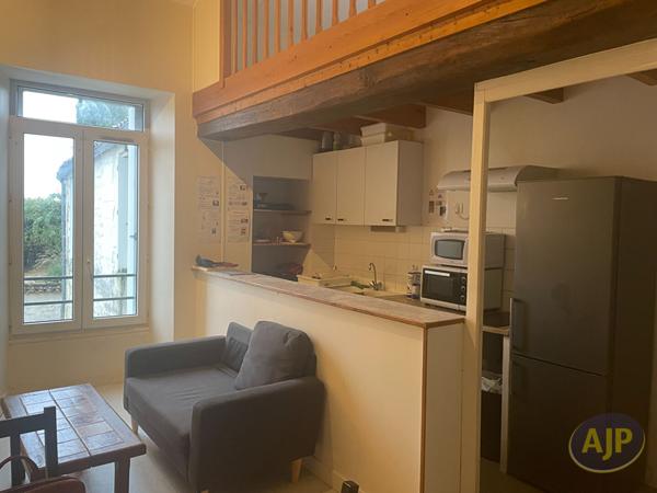 Vente appartement Saintes : 122 500 € - AJP Immobilier Saintes
