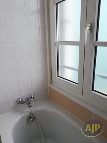 Vente appartement Saintes : 122 500 € - AJP Immobilier Saintes