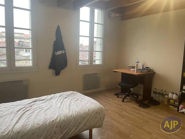 Vente appartement Saintes : 122 500 € - AJP Immobilier Saintes