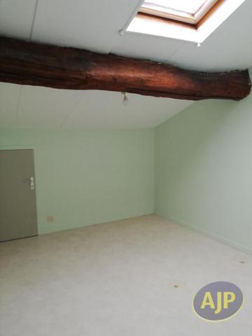 Vente appartement Saintes : 122 500 € - AJP Immobilier Saintes