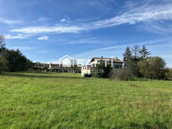 MAISON 180M2.3 CHAMBRES.SOUS SOL COMPLET.TERRAIN 5000 M2