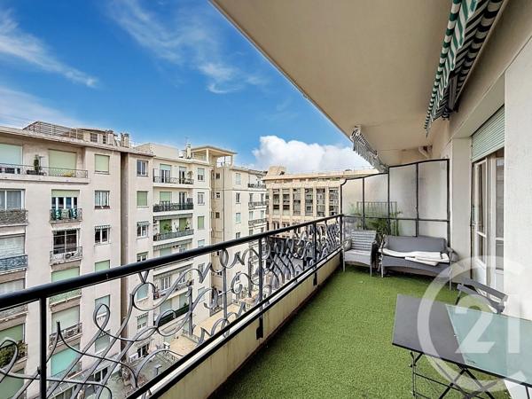 Appartement F2 à vendre  3 pièces - 68,57 m 2   NICE  - 06