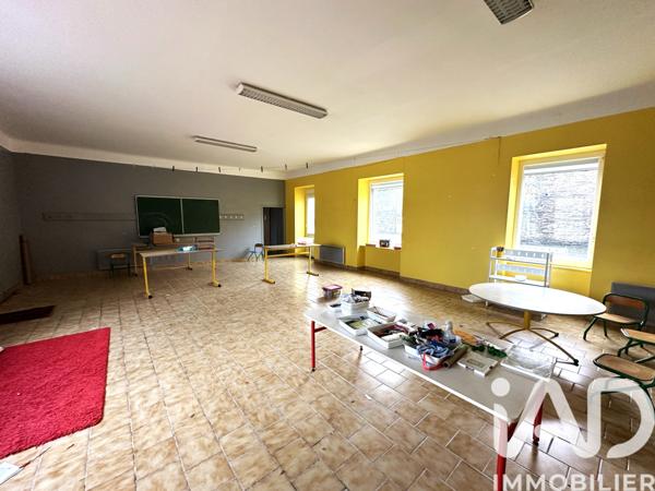 Maison à vendre 10 pièces 680 m² Sougeal