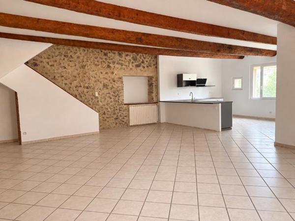 Maison à louer 890 € CC St-Thibéry 4 p 117 m² DPE C
