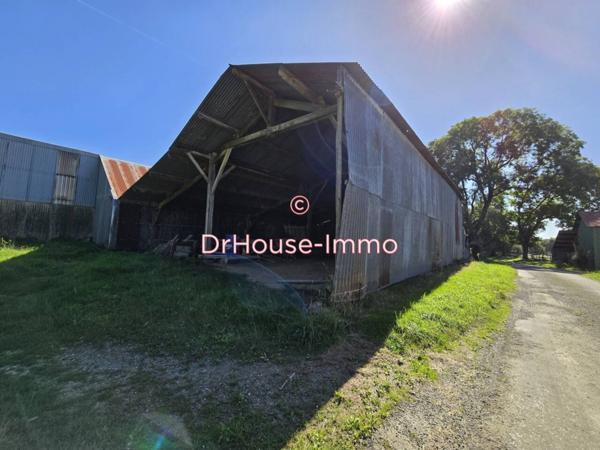 Bien immobilier à vendre de 831 m²