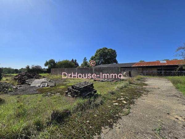 Bien immobilier à vendre de 831 m²