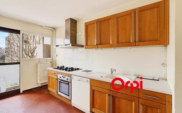 Appartement à vendre    3 pièces • 71,39 m2 Vaulx-en-Velin