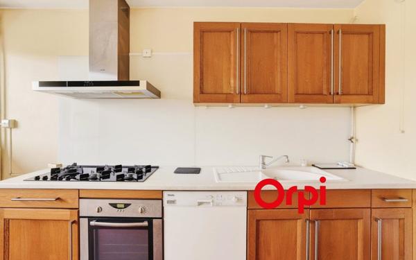 Appartement à vendre    3 pièces • 71,39 m2 Vaulx-en-Velin