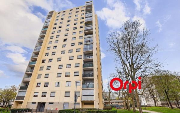 Appartement à vendre    3 pièces • 71,39 m2 Vaulx-en-Velin