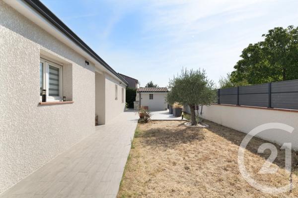 Maison à vendre  4 pièces - 90 m 2   AUCAMVILLE  - 31