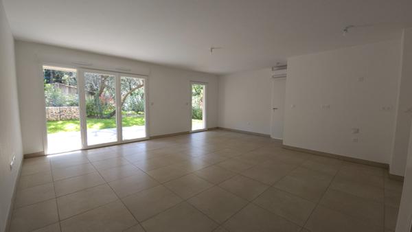 Appartement Nimes 3 pièces 78.40 m2