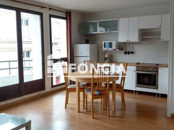 Location Studio meublé 35.54 m² - 11 RUE ANTIGNA - ENTREE 2 Orleans 45000