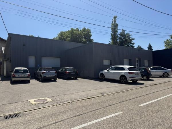 Vente murs / Local Industriel / Bâtiment