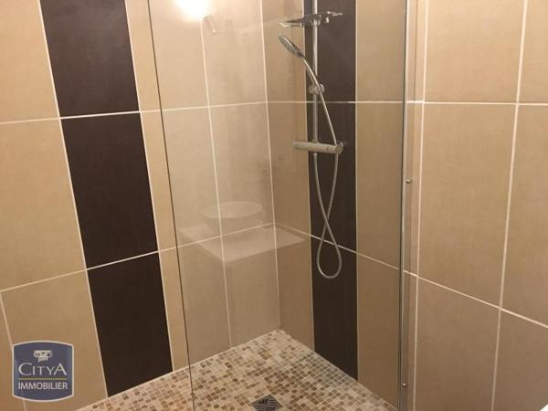 Appartement à louer 2 pièces 56.37m²