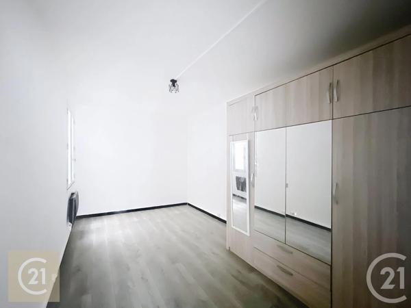 Immeuble à vendre  220 m 2   BEZIERS  - 34