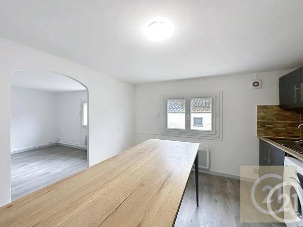 Immeuble à vendre  220 m 2   BEZIERS  - 34