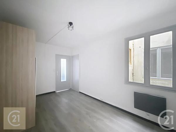 Immeuble à vendre  220 m 2   BEZIERS  - 34