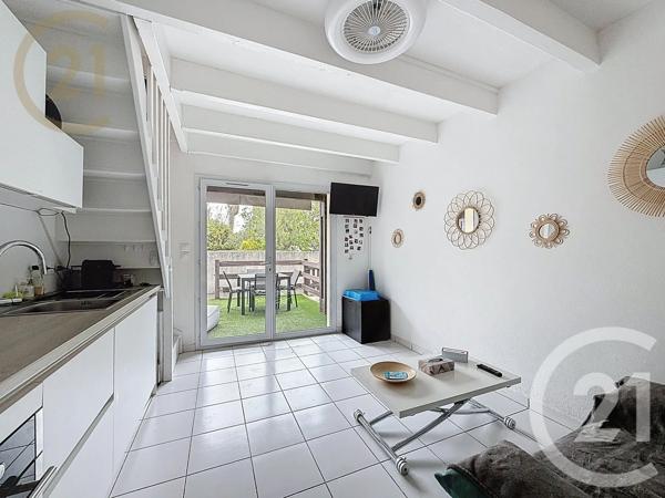 Maison à vendre  3 pièces - 31,58 m 2   FRONTIGNAN  - 34