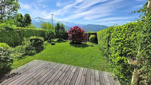 Entre appartement et maison sur 2 niveaux, 92 m2, 2 chambres