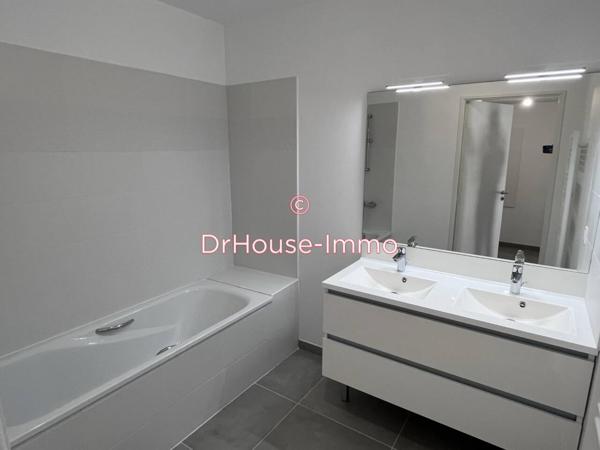 Appartement à louer 3 pièces de 63 m²